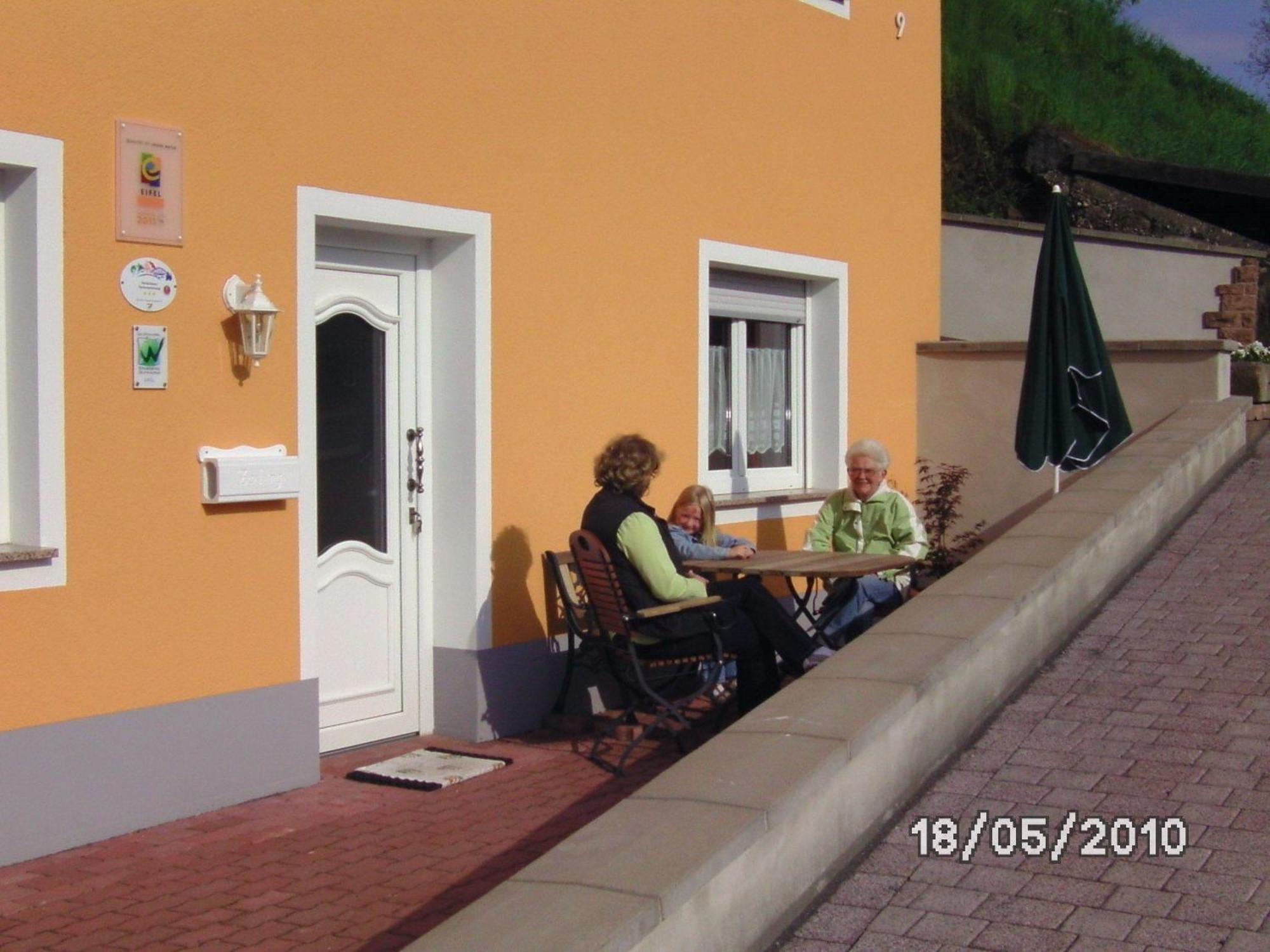 Sonnigesuedeifel Apartment Seffern Exterior photo